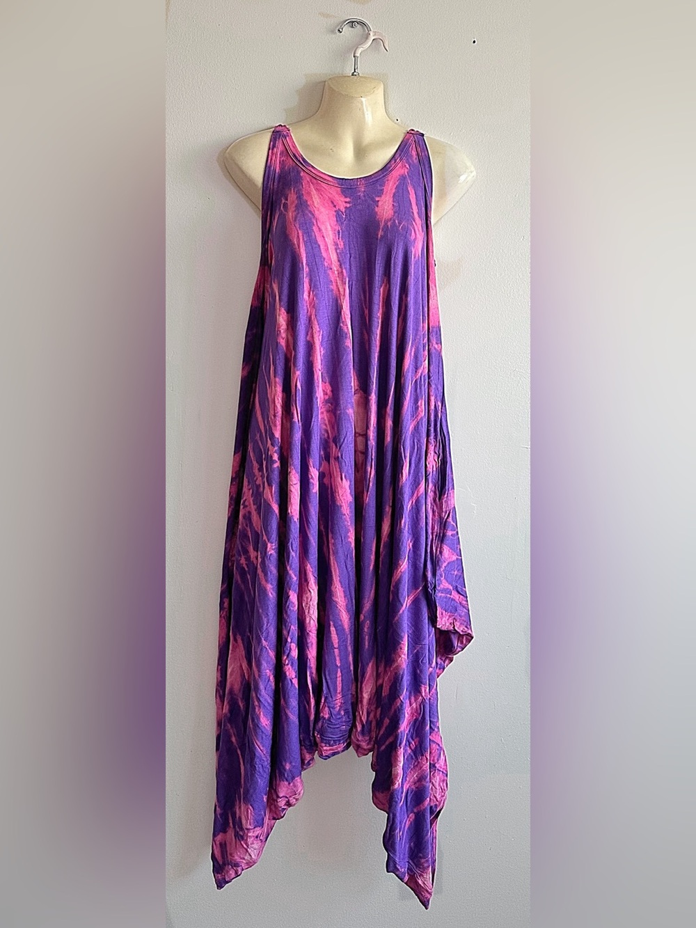 Elegant jumpsuit in Purple and Pink
